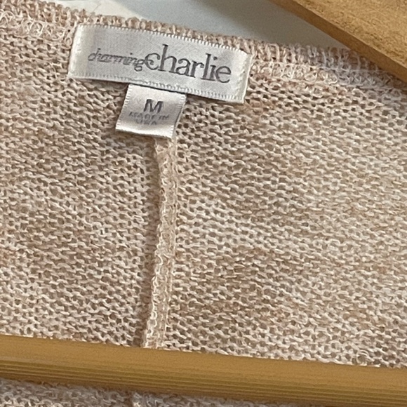 Short Sleeved Flowing Herringbone Patterned Sweater - Picture 2 of 5